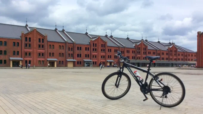 赤レンガ倉庫とあさひのMTB