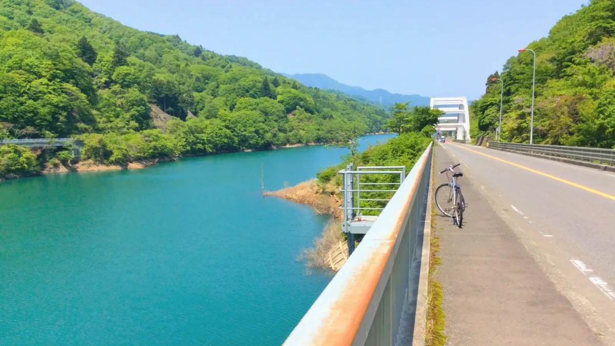 宮ケ瀬湖とシティサイクル