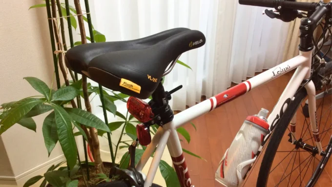 Plushサドルをクロスバイク