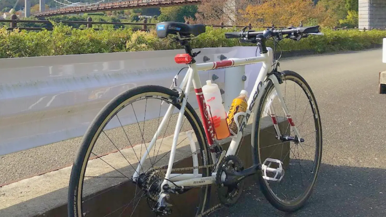 クロスバイクBasso「レスモ」