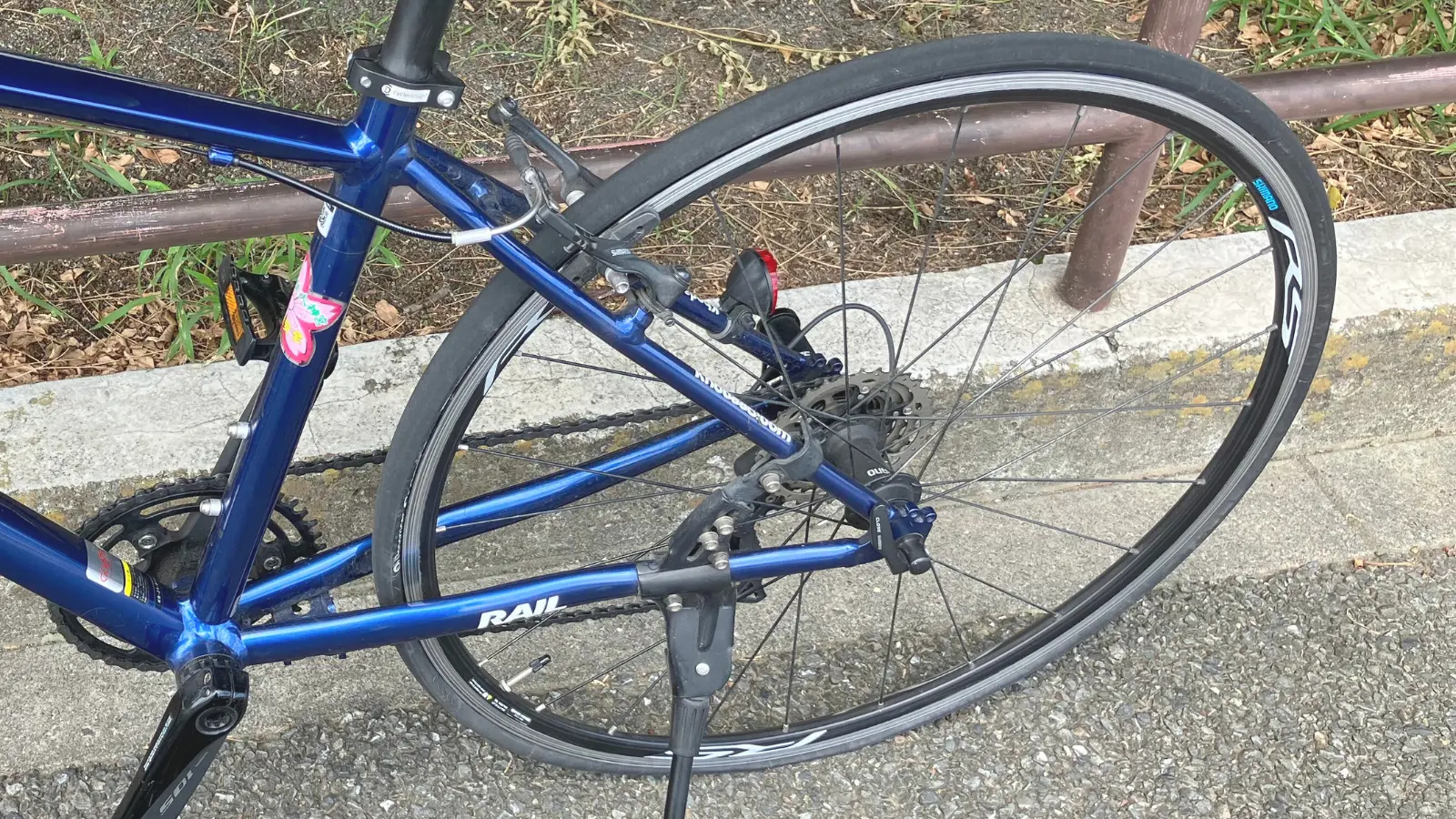 パンクしたRAIL ACTIVE