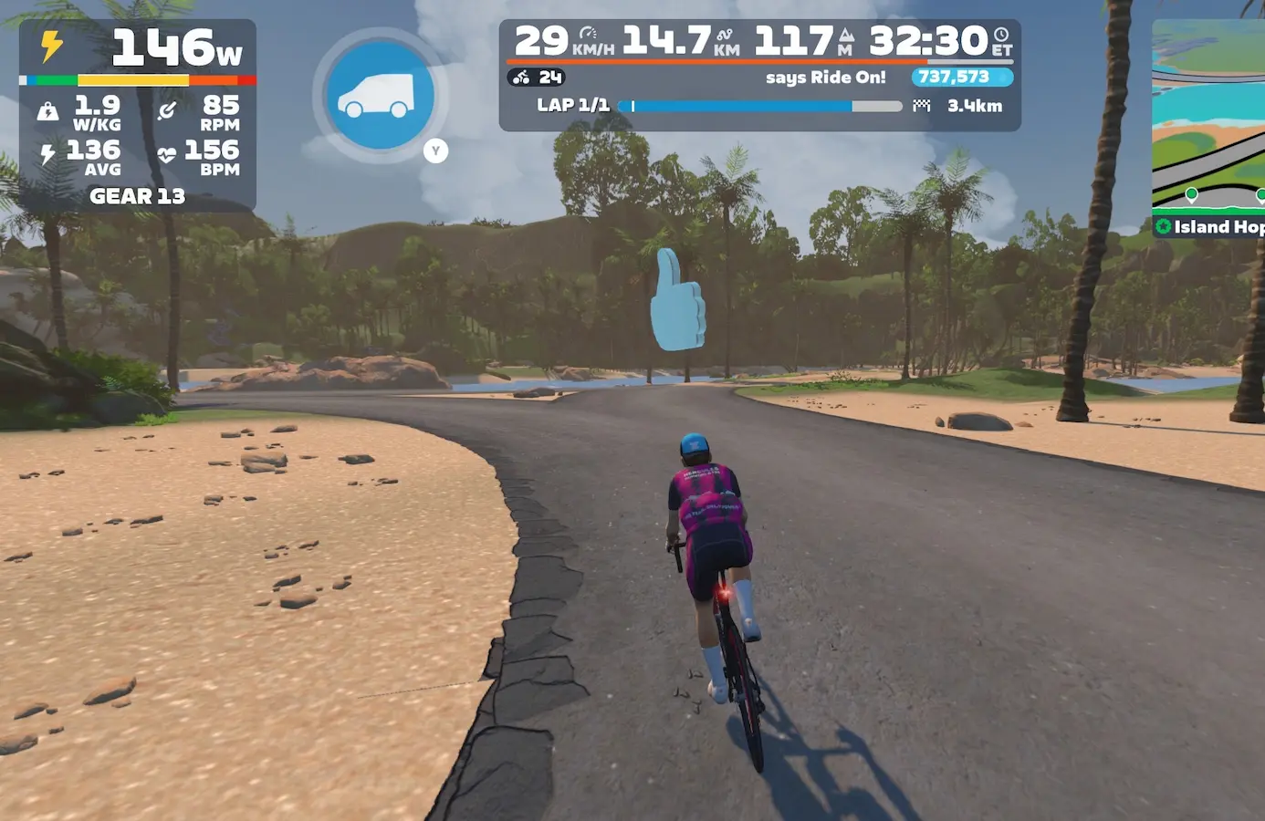 Zwiftのレース画面